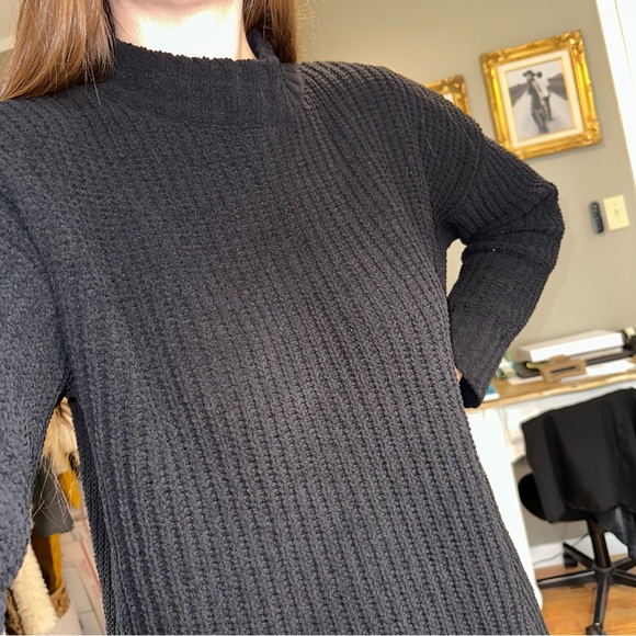 Arizona Black Sweater - Picture 3 of 4
